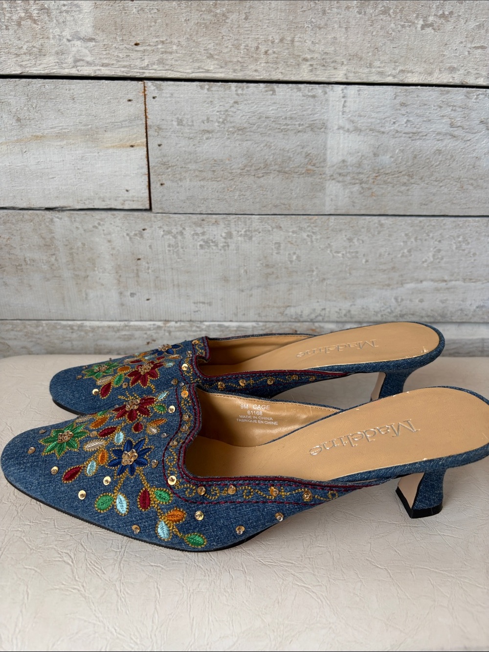 NWOT floral embroidered kitten heel slides - Picture 3 of 7